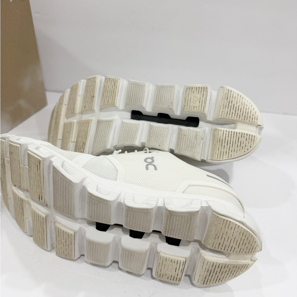 On Running Cloud 6 Women’s Shoes - Picture 9 of 10